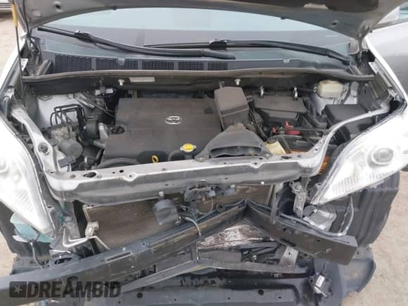 2013 Toyota Sienna XLE AAS with VIN 5TDYK3DCXDS312672, listed as a IAAI auction lot 41521263 with 183,707 mi miles and . Bid and sale history available at DreamBid. Image 10.