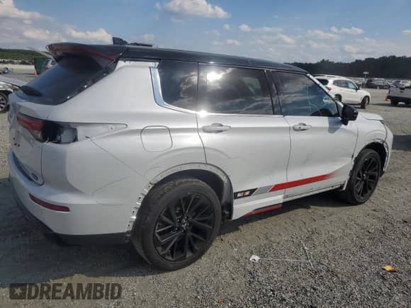 2023 Mitsubishi Outlander SE with VIN JA4J4UA89PZ033342, listed as a Copart auction lot 71394845 with 40,077 mi miles and Clean title. Bid and sale history available at DreamBid. Image 3.