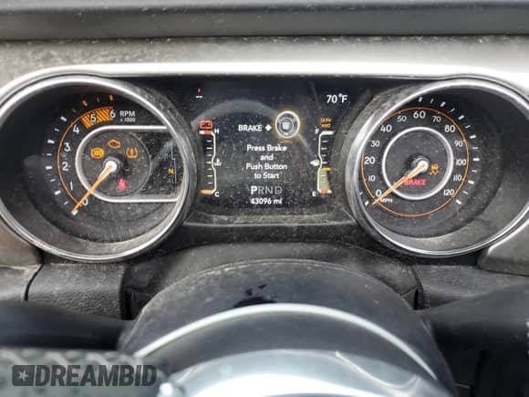 2022 Jeep Wrangler Unlimited Sahara with VIN 1C4HJXEM5NW242842, listed as a Copart auction lot 70505705 with 43,096 mi miles and Non repairable. Bid and sale history available at DreamBid. Image 9.