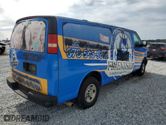 2003 Chevrolet Express Passenger with VIN 1GAHG39U931238507, listed as a Copart auction lot 68338574 with 107,736 mi miles and Clean title. Bid and sale history available at DreamBid. Image 3.
