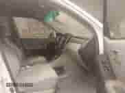 2006 Toyota Highlander z VIN JTEHP21A060172941, wystawiony jako IAAI lot #42846945 z przebiegiem 179 955 mil mil oraz . Historia ofert i sprzedaży dostępna na DreamBid. Obrazek 5.