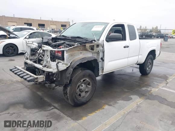 2019 Toyota Tacoma SR с VIN 5TFSX5EN7KX065590, выставлен на аукционе IAAI как лот 43526947 с пробегом 90 082 миль миль и . История ставок и продаж доступна на DreamBid. Изображение 2.