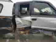 1996 Dodge 2500 with VIN 1B7KF23C0TJ138287, listed as a Copart auction lot 42435105 with 302,227 mi miles and Salvage title. Bid and sale history available at DreamBid. Image 10.