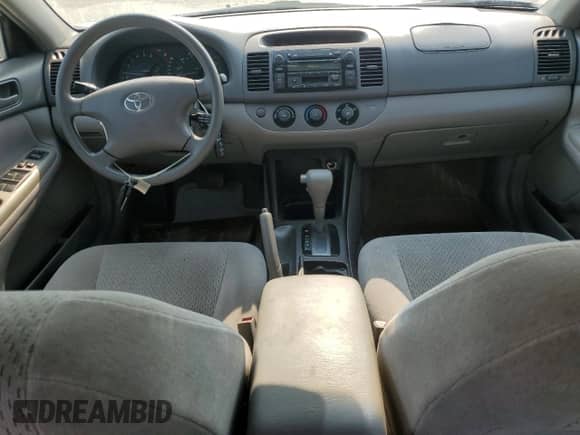 2002 Toyota Camry XLE with VIN 4T1BF32K12U530685, listed as a Copart auction lot 66261805 with 209,808 mi miles and Salvage title. Bid and sale history available at DreamBid. Image 8.