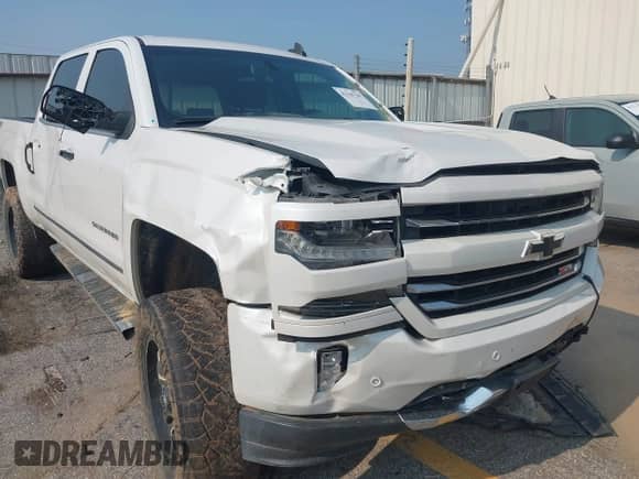 2017 Chevrolet Silverado 1500 LTZ z VIN 3GCUKSEC7HG489756, wystawiony jako IAAI lot #42365780 z przebiegiem 94 422 mil mil oraz . Historia ofert i sprzedaży dostępna na DreamBid. Obrazek 6.