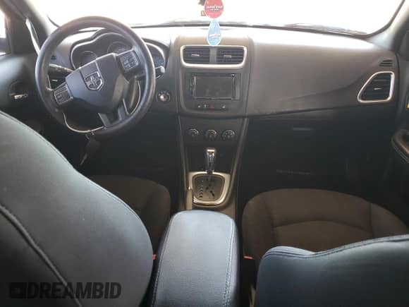 2013 Dodge Avenger SE z VIN 1C3CDZAB1DN643332, wystawiony jako Copart lot #81488955 z przebiegiem 145 806 mil mil oraz Szkoda całkowita • Salvage title. Historia ofert i sprzedaży dostępna na DreamBid. Obrazek 8.
