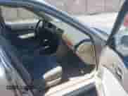 1996 Honda Accord LX z VIN 1HGCD563XTA192561, wystawiony jako IAAI lot #42915033 z przebiegiem 184 789 mil mil oraz . Historia ofert i sprzedaży dostępna na DreamBid. Obrazek 5.