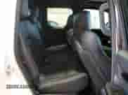 2025 Toyota Tacoma TRD Sport Hybrid z VIN 3TYLC5LN8ST022034, wystawiony jako Copart lot #85674425 z przebiegiem 6 920 mil mil oraz Szkoda całkowita • Salvage title. Historia ofert i sprzedaży dostępna na DreamBid. Obrazek 10.