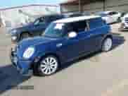 2017 MINI Hardtop Cooper S z VIN WMWXP7C58H3B93583, wystawiony jako IAAI lot #42697410 z przebiegiem 75 687 mil mil oraz . Historia ofert i sprzedaży dostępna na DreamBid. Obrazek 18.