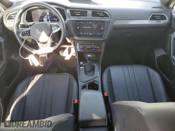 2022 Volkswagen Tiguan SE R-Line Black с VIN 3VVCB7AX1NM036149, выставлен на аукционе Copart как лот 52183785 с пробегом 37 072 миль миль и Чистый • Clean title. История ставок и продаж доступна на DreamBid. Изображение 8.