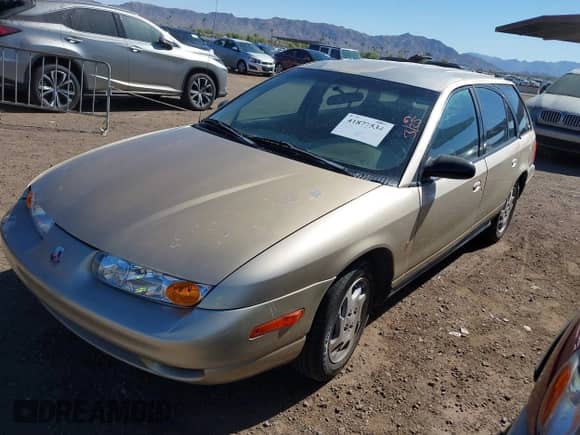 2000 Saturn SW with VIN 1G8ZN8274YZ174642, listed as a IAAI auction lot 41877534 with 61,045 mi miles and . Bid and sale history available at DreamBid. Image 2.