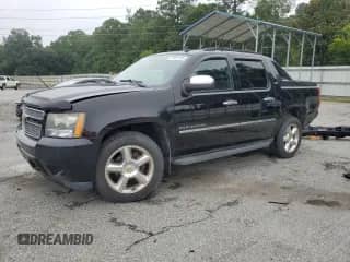 2011 Chevrolet Avalanche LTZ с VIN 3GNTKGE38BG211729, выставлен на аукционе Copart как лот 67027135 с пробегом 118 545 миль миль и Списание • Salvage title. История ставок и продаж доступна на DreamBid. Изображение 1.