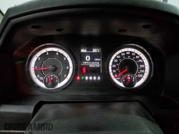 2019 Ram 1500 Big Horn z VIN 1C6RREBT9KN757560, wystawiony jako Copart lot #68069245 z przebiegiem 99 021 mil mil oraz Czysty tytuł • Clean title. Historia ofert i sprzedaży dostępna na DreamBid. Obrazek 9.