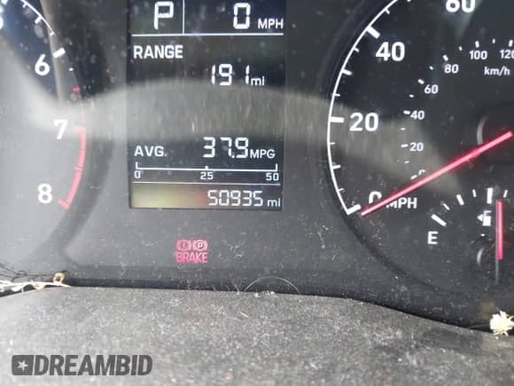 2018 Hyundai Accent SE z VIN 3KPC24A36JE028482, wystawiony jako IAAI lot #42320146 z przebiegiem 50 935 mil mil oraz . Historia ofert i sprzedaży dostępna na DreamBid. Obrazek 16.