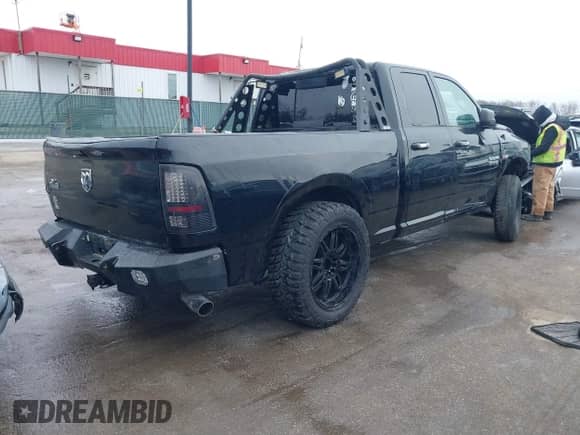 2015 Ram 1500 Big Horn with VIN 1C6RR6GT5FS510977, listed as a IAAI auction lot 41335127 with 139,640 mi miles and . Bid and sale history available at DreamBid. Image 4.