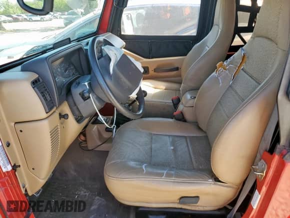 2000 Jeep Wrangler SE with VIN 1J4FA29P4YP798115, listed as a Copart auction lot 80751605 with 119,345 mi miles and Salvage title. Bid and sale history available at DreamBid. Image 7.