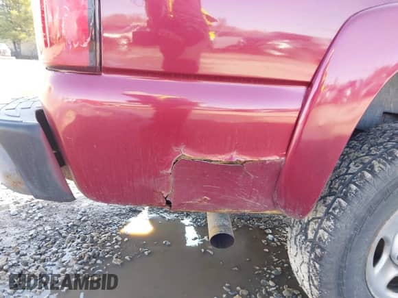 2006 Chevrolet Suburban LT z VIN 1GNFK16Z86J169807, wystawiony jako IAAI lot #41928418 z przebiegiem 195 948 mil mil oraz . Historia ofert i sprzedaży dostępna na DreamBid. Obrazek 6.