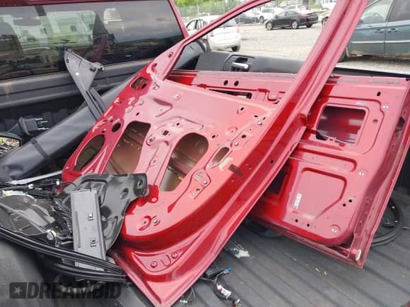 2019 Chevrolet Silverado 1500 Custom с VIN 1GCRYBEH3KZ405326, выставлен на аукционе IAAI как лот 42183418 с пробегом 37 715 миль миль и . История ставок и продаж доступна на DreamBid. Изображение 12.