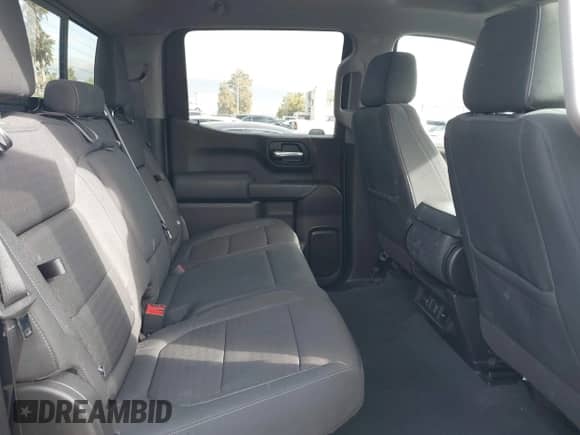 2020 Chevrolet Silverado 1500 LT z VIN 3GCUYDED6LG164799, wystawiony jako IAAI lot #43419021 z przebiegiem 76 502 mil mil oraz . Historia ofert i sprzedaży dostępna na DreamBid. Obrazek 8.