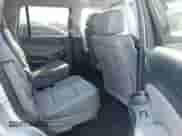 2015 Chevrolet Tahoe LT z VIN 1GNSKBKCXFR727759, wystawiony jako IAAI lot #43210647 z przebiegiem 129 750 mil mil oraz . Historia ofert i sprzedaży dostępna na DreamBid. Obrazek 8.