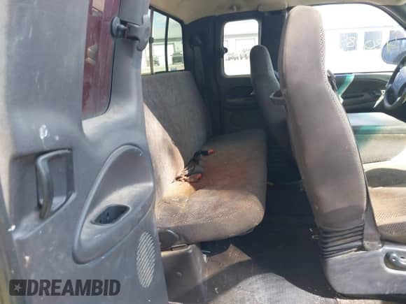 2000 Dodge 1500 with VIN 1B7HF13Z7YJ119607, listed as a IAAI auction lot 43098976 with 127,466 mi miles and . Bid and sale history available at DreamBid. Image 8.