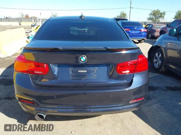 2016 BMW 3 Series 320i with VIN WBA8E1G5XGNU11637, listed as a IAAI auction lot 43366420 with 116,127 mi miles and . Bid and sale history available at DreamBid. Image 16.