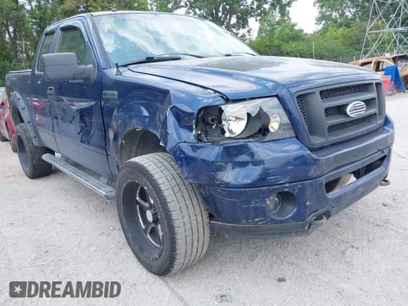 2008 Ford F-150 STX z VIN 1FTRX14W68FB51327, wystawiony jako IAAI lot #42673350 z przebiegiem 196 341 mil mil oraz . Historia ofert i sprzedaży dostępna na DreamBid. Obrazek 6.