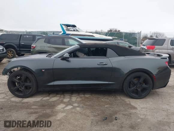 2016 Chevrolet Camaro 2SS с VIN 1G1FH3D71G0192916, выставлен на аукционе IAAI как лот 40949180 с пробегом 115 553 миль миль и . История ставок и продаж доступна на DreamBid. Изображение 15.