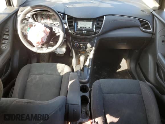 2017 Chevrolet Trax LS z VIN KL7CJKSB9HB085731, wystawiony jako Copart lot #80712285 z przebiegiem 85 727 mil mil oraz Czysty tytuł • Clean title. Historia ofert i sprzedaży dostępna na DreamBid. Obrazek 8.