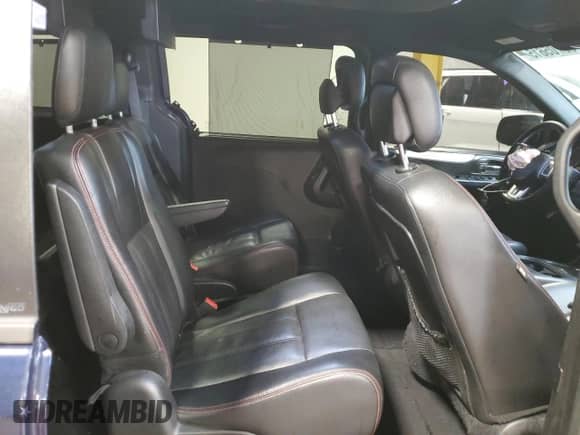 2014 Dodge Grand Caravan R/T z VIN 2C4RDGEG2ER184932, wystawiony jako Copart lot #68705615 z przebiegiem 180 599 mil mil oraz Szkoda całkowita • Salvage title. Historia ofert i sprzedaży dostępna na DreamBid. Obrazek 11.