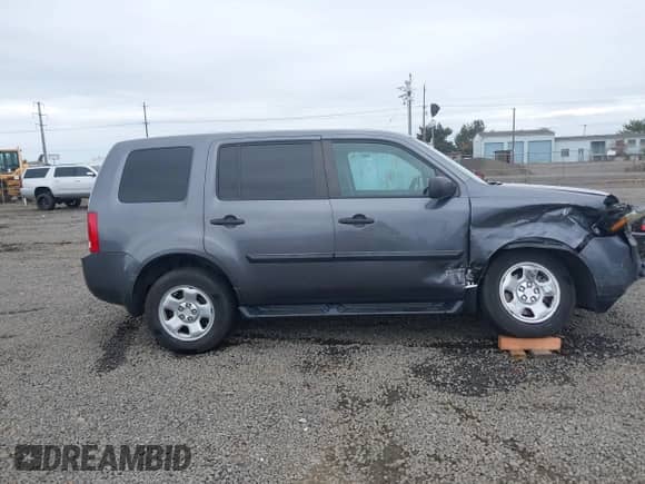 2014 Honda Pilot LX с VIN 5FNYF4H26EB054779, выставлен на аукционе IAAI как лот 43334116 с пробегом 133 657 миль миль и . История ставок и продаж доступна на DreamBid. Изображение 13.