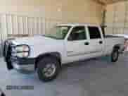 2003 Chevrolet Silverado 2500HD LS z VIN 1GCHC23U23F257859, wystawiony jako Copart lot #66753995 z przebiegiem 241 022 mil mil oraz Szkoda całkowita • Salvage title. Historia ofert i sprzedaży dostępna na DreamBid. Obrazek 1.
