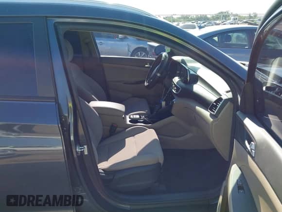 2021 Hyundai Tucson Sport z VIN KM8J33AL4MU339313, wystawiony jako IAAI lot #42930618 z przebiegiem 90 073 mil mil oraz . Historia ofert i sprzedaży dostępna na DreamBid. Obrazek 5.