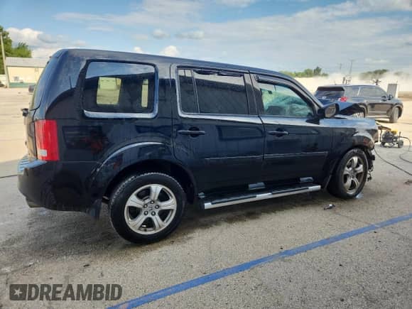 2015 Honda Pilot EX-L с VIN 5FNYF4H50FB013852, выставлен на аукционе Copart как лот 69622965 с пробегом Не указан миль и Списание • Salvage title. История ставок и продаж доступна на DreamBid. Изображение 3.