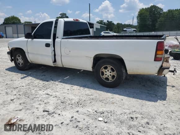 2002 Chevrolet Silverado 1500 z VIN 1GCEC14W62Z117467, wystawiony jako Copart lot #61867005 z przebiegiem 346 188 mil mil oraz Szkoda całkowita • Salvage title. Historia ofert i sprzedaży dostępna na DreamBid. Obrazek 2.