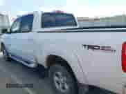 2005 Toyota Tundra Limited z VIN 5TBDT48135S479170, wystawiony jako IAAI lot #43249054 z przebiegiem 176 004 mil mil oraz . Historia ofert i sprzedaży dostępna na DreamBid. Obrazek 15.