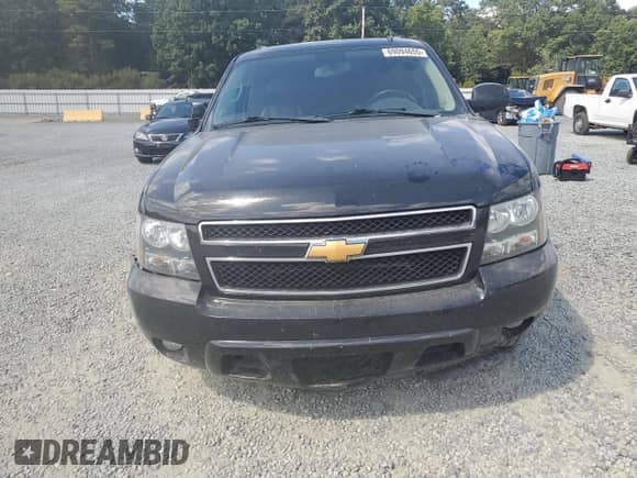 2012 Chevrolet Suburban LT with VIN 1GNSCJE00CR101481, listed as a Copart auction lot 69094655 with 174,206 mi miles and Salvage title. Bid and sale history available at DreamBid. Image 5.