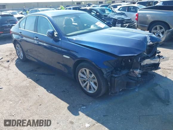 2015 BMW 5 Series 528i с VIN WBA5A5C54FD525083, выставлен на аукционе IAAI как лот 43119802 с пробегом 117 579 миль миль и . История ставок и продаж доступна на DreamBid. Изображение 1.