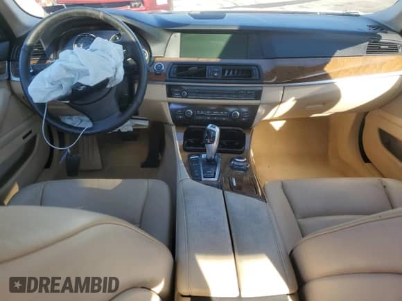 2012 BMW 5 Series 528i xDrive с VIN WBAXH5C57CDW04635, выставлен на аукционе Copart как лот 86229815 с пробегом 102 479 миль миль и Списание • Salvage title. История ставок и продаж доступна на DreamBid. Изображение 8.