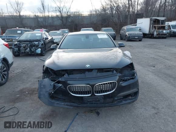 2014 BMW 7 Series ALPINA B7 xDrive with VIN WBAYF8C50ED652735, listed as a IAAI auction lot 41153015 with 134,150 mi miles and . Bid and sale history available at DreamBid. Image 12.