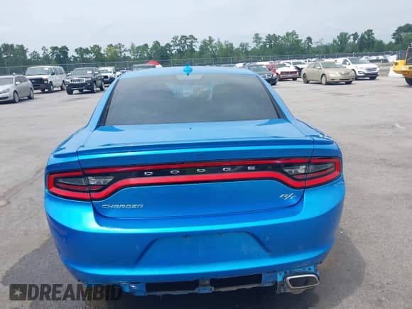 2015 Dodge Charger RT z VIN 2C3CDXCT4FH862551, wystawiony jako IAAI lot #43019039 z przebiegiem 125 655 mil mil oraz . Historia ofert i sprzedaży dostępna na DreamBid. Obrazek 16.