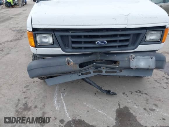 2004 Ford Econoline Cargo с VIN 1FTNE24L04HB05474, выставлен на аукционе IAAI как лот 41320247 с пробегом 153 216 миль миль и . История ставок и продаж доступна на DreamBid. Изображение 6.