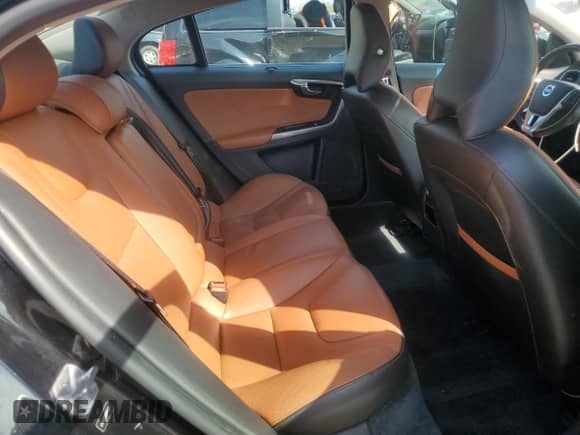 2017 Volvo S60 Inscription с VIN LYV402TK8HB135428, выставлен на аукционе Copart как лот 85740265 с пробегом 178 738 миль миль и Списание • Salvage title. История ставок и продаж доступна на DreamBid. Изображение 10.