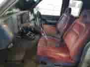 1989 Chevrolet Silverado 3500 с VIN 2GCHC39N5K1164295, выставлен на аукционе Copart как лот 72254914 с пробегом 227 481 миль миль и Списание • Salvage title. История ставок и продаж доступна на DreamBid. Изображение 7.