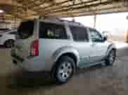 2005 Nissan Pathfinder LE z VIN 5N1AR18U35C712611, wystawiony jako Copart lot #70858685 z przebiegiem 207 666 mil mil oraz Szkoda całkowita • Salvage title. Historia ofert i sprzedaży dostępna na DreamBid. Obrazek 3.