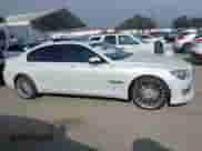 2015 BMW 7 Series 750Li с VIN WBAYE8C52FD785162, выставлен на аукционе IAAI как лот 42121389 с пробегом 88 783 миль миль и . История ставок и продаж доступна на DreamBid. Изображение 13.