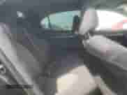 2023 Toyota Camry LE z VIN 4T1C11AK2PU156068, wystawiony jako Copart lot #81776895 z przebiegiem 28 144 mil mil oraz Szkoda całkowita • Salvage title. Historia ofert i sprzedaży dostępna na DreamBid. Obrazek 10.