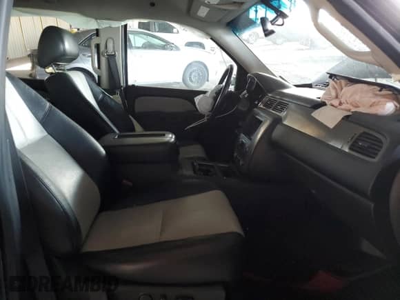 2010 GMC Sierra 1500 SLT z VIN 3GTRKWE21AG134446, wystawiony jako Copart lot #59739245 z przebiegiem 152 704 mil mil oraz Szkoda całkowita • Salvage title. Historia ofert i sprzedaży dostępna na DreamBid. Obrazek 7.