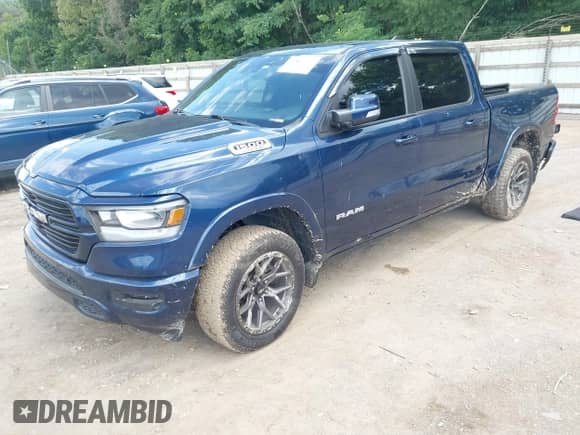 2020 Ram 1500 Laramie z VIN 1C6SRFJT4LN307504, wystawiony jako IAAI lot #42882754 z przebiegiem 100 563 mil mil oraz . Historia ofert i sprzedaży dostępna na DreamBid. Obrazek 17.