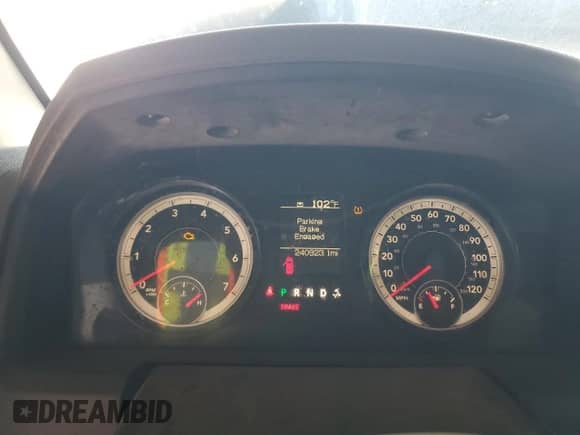 2015 Ram 1500 Express with VIN 1C6RR6FT3FS581841, listed as a Copart auction lot 85938235 with 240,923 mi miles and Clean title. Bid and sale history available at DreamBid. Image 9.